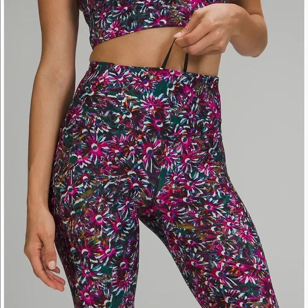 NWT New LULULEMON Base Pace HR High Rise Tight 28” Fleece Electric Floral FELM 8